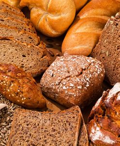Kromka chleba - kalorie. Ile kalorii ma chleb pszenny, ile żytni, a ile graham?