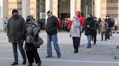 COVID-19. Dantejskie sceny na Stadionie Narodowym. Rzecznik ministerstwa zdrowia komentuje