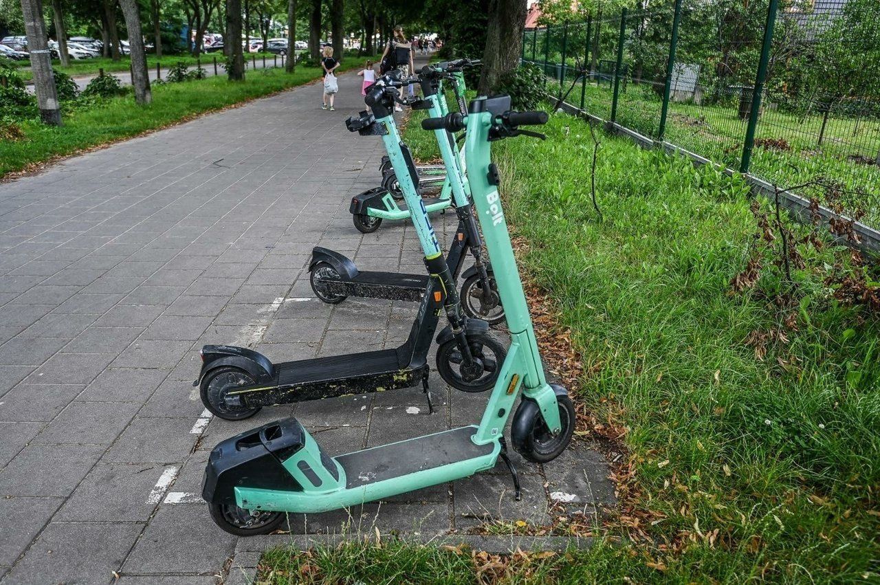 Sopot: Kolejne regulacje dotyczące hulajnóg. Straż miejska spotkała się z operatorami