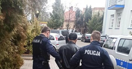 Znęcał się psychicznie i fizycznie nad partnerką. Do akcji wkroczyła policja. Mężczyzna trafił do aresztu