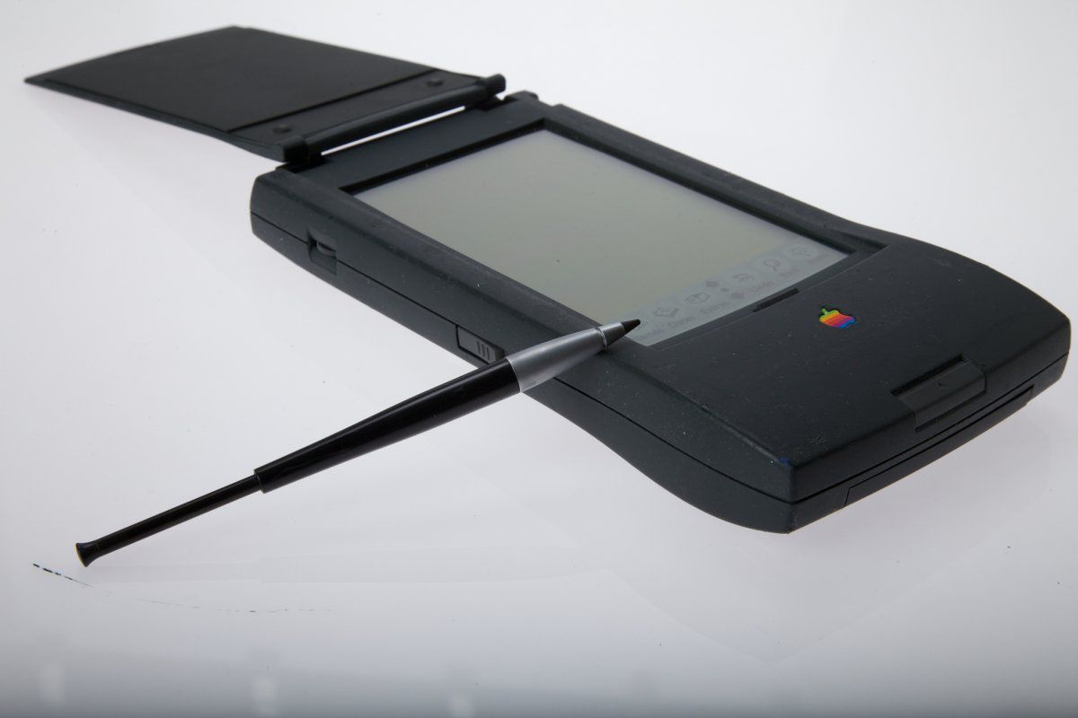 Jonathan Ive - Sylwetka postaci 2