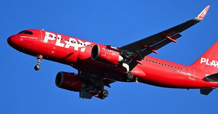 Islandzka linia Play bankrutuje. Jej samoloty latały także z Warszawy