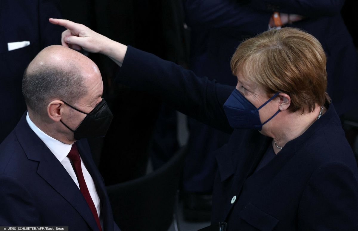 Według ekspertów, polityka Angeli Merkel wobec Władimira Putina była błędem. "Olaf Scholz nie jest taki miękki" - twierdzą