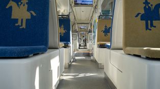 Kraków: Afera o nowe biletomaty, Nie można płacić gotówką
