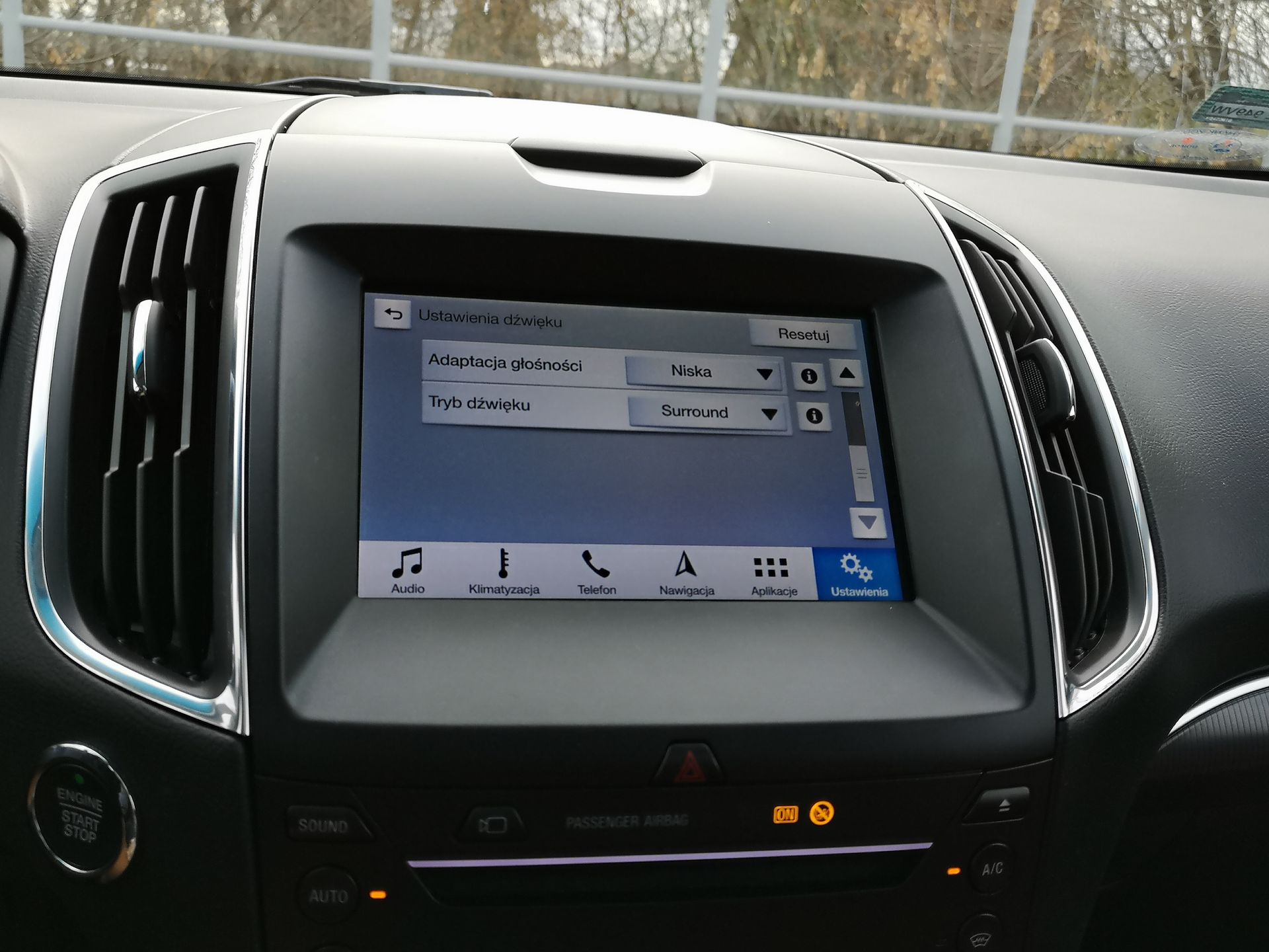 Ford Edge: audio B&O PLAY, wspomaganie parkowania i system Ford SYNC 3 5