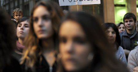Kryzys w Hiszpanii. Tysięczne demonstracje studentów i nauczycieli