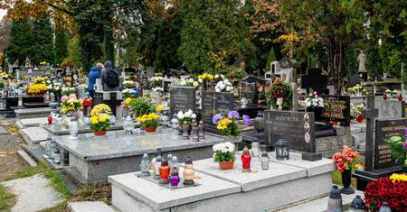 W Ksawerowie zamiast cmentarza jest park. Tak postanowił tamtejszy proboszcz