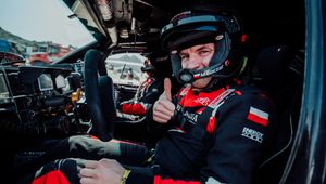 Polacy znów w czołówce Rajdu Dakar. "Kapcie" dały się we znaki