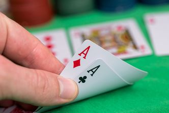 Poker jednak w internecie, ale tylko pod kontrolą państwa