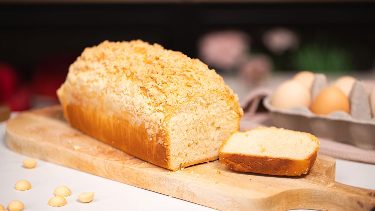 Młodzowy kuch. Jak zrobić kaszubski drożdżowiec z kruszonką krok po kroku