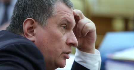Prasa opisała dom Sieczyna, Rosnieft zapewnił o legalnym kupnie