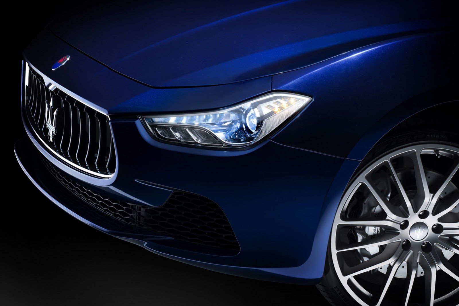 2014 Maserati Ghibli - Włosi wiedzą, co to piękno [galeria] 92