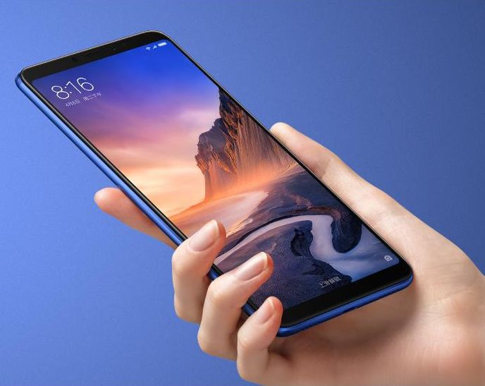 Xiaomi Mi Max 3 oficjalnie. Ma prawie 7-calowy ekran. Jak wypada jego wielkość na tle tabletów i smartfonów? 4