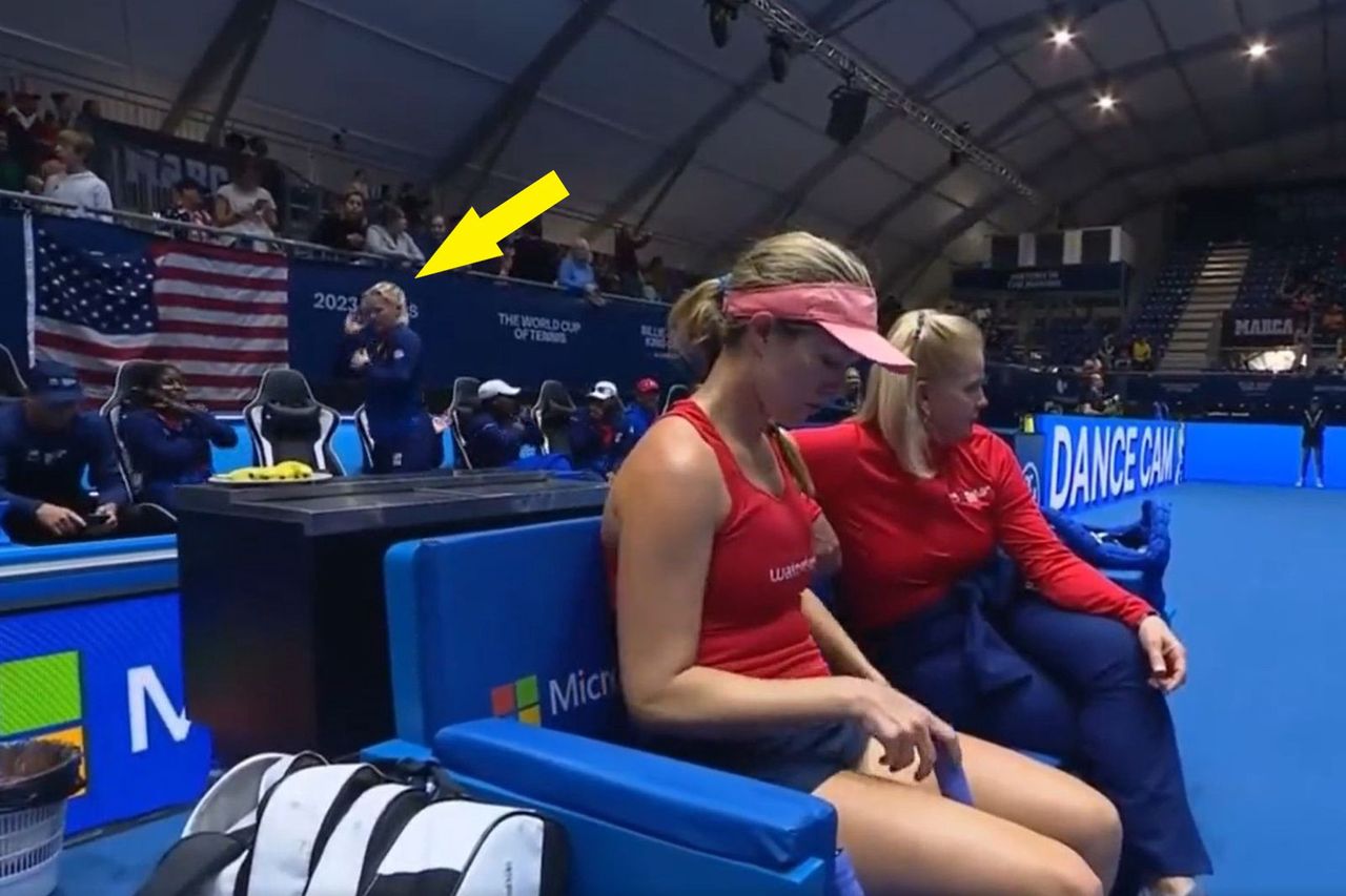 American tennis players (in the background) danced the "Macarena"