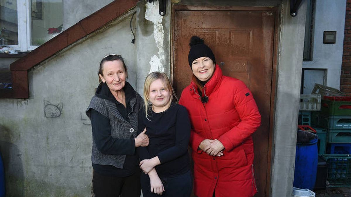 Katarzyna Dowbor z ekipą "Nasz nowy dom" odmienili życie pani Ani z Łodzi