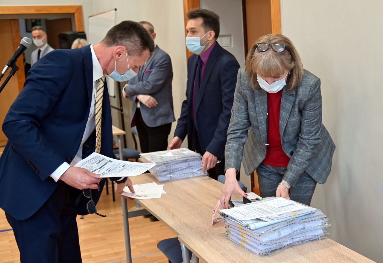 Matura z polskiego 2021. Publikujemy arkusze CKE i odpowiedzi. "Lalka" i "Ziemia Obiecana" na egzaminie