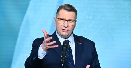 "Niemiecka chwilówka". Czarnek skomentował weto Nawrockiego