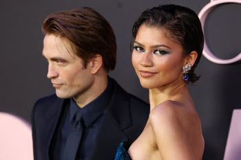 Zendaya w sukni z 65 tys. piór. Dopełnił się ślubny zwyczaj