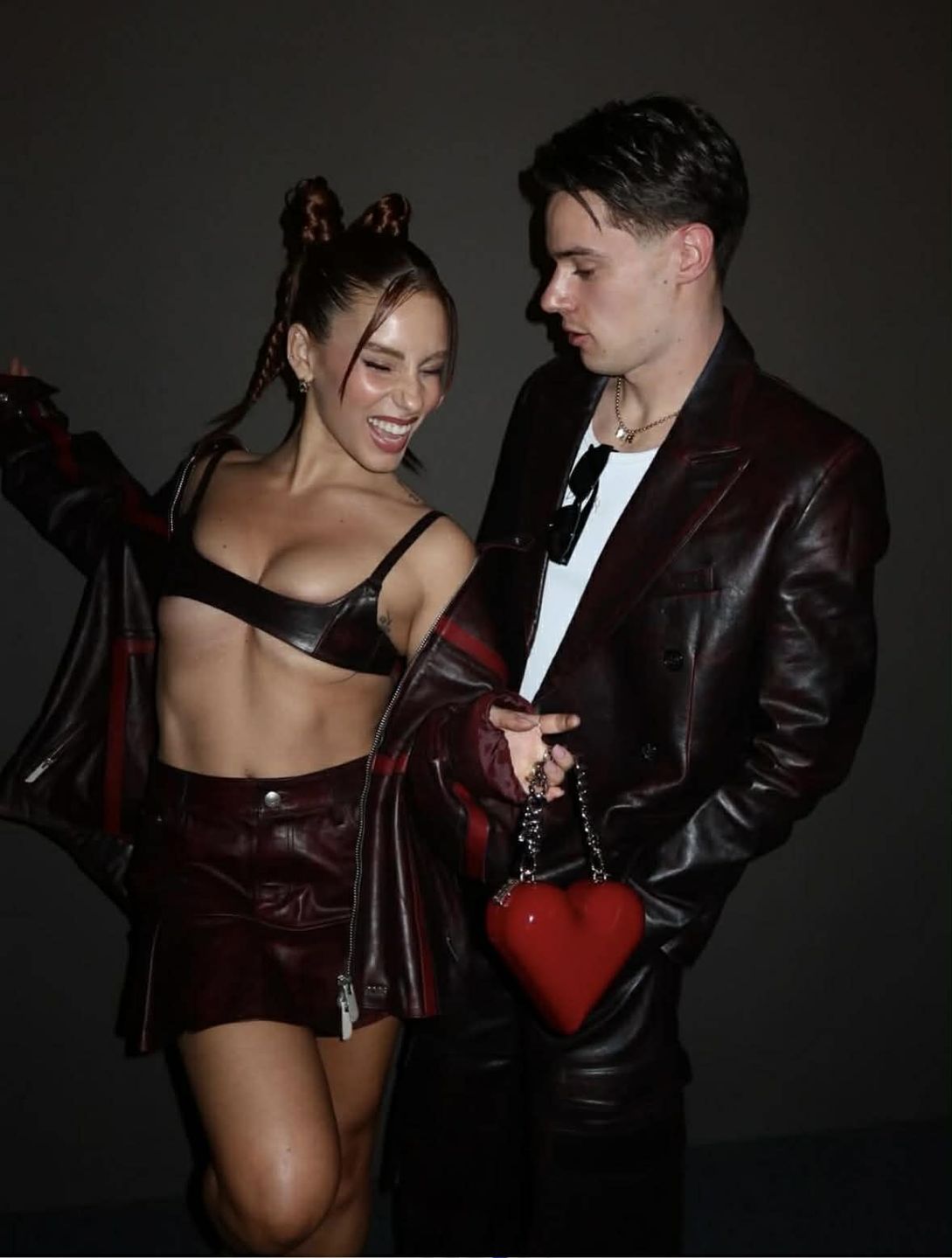 Nicola Zalewski lansuje się z ukochaną w Mediolanie 