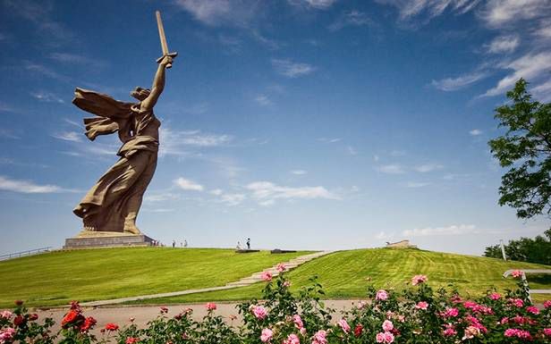 Największe pomniki świata. Korea Północna, Afryka i Mongolia zawstydzają Statuę Wolności 1