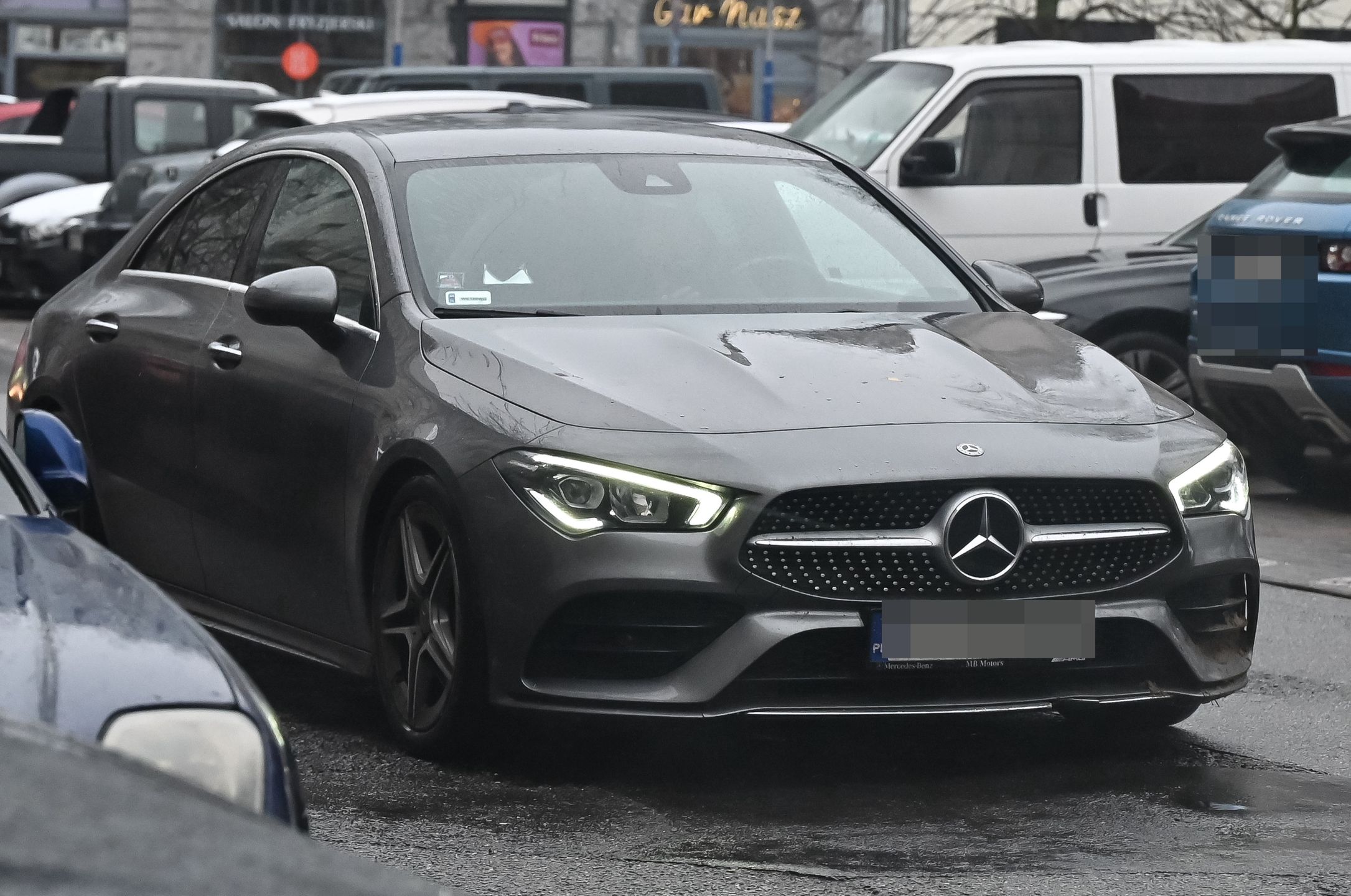 Maciej Musiał przyłapany w Warszawie