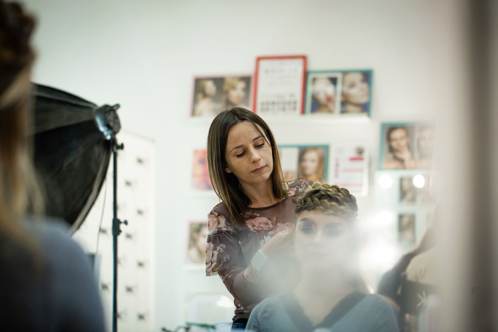 Jak współpracować z ludźmi podczas sesji fotograficznej? Wszystko, co musisz wiedzieć 2
