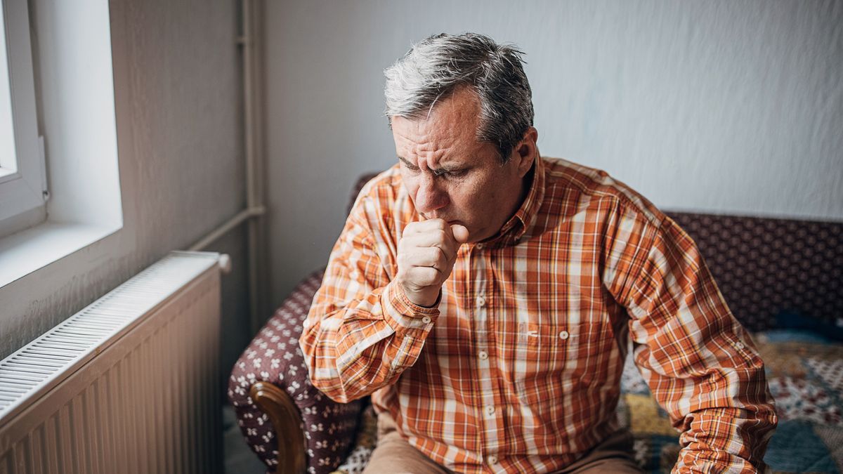 Ill senior man coughing
One man, worried senior man, sitting alone at his home. He has a pain in his knee.
South_agency