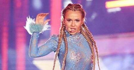 Mariusz Kozak z "Gogglebox" MASAKRUJE Dodę! "Sztywna. Nawet się nie przywitała ani nie pożegnała"