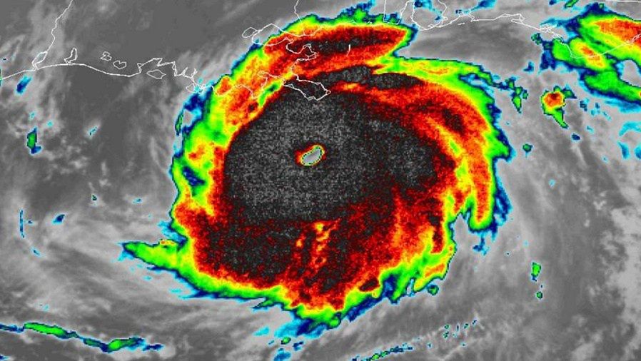 USA. Huragan Ida nadciąga. Media: Są już powodzenie przybrzeżne 