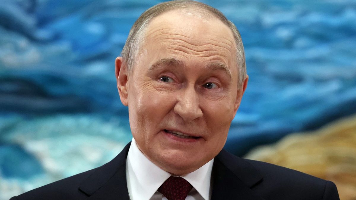 Władimir Putin odznaczył szefa więziennictwa w obwodzie.