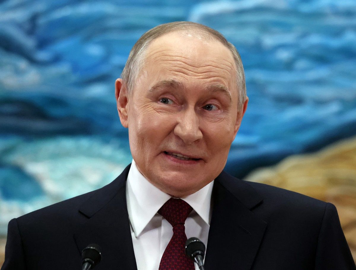 Torturowali i gwałcili więźniów w kolonii. Putin nagrodził ich szefa