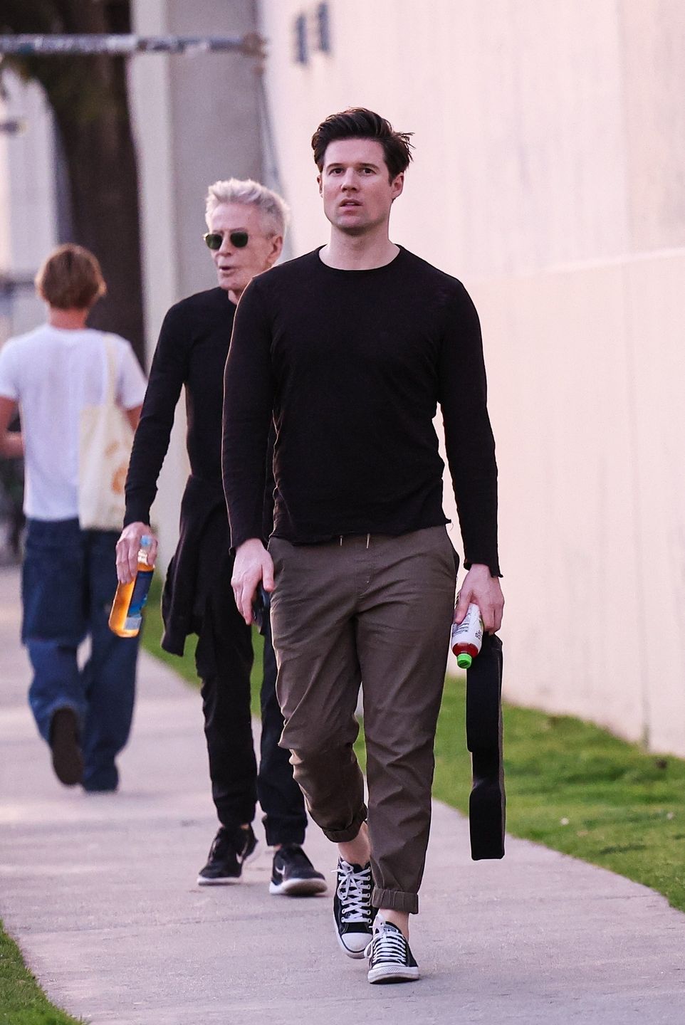 81-letni Calvin Klein wychodzi z siłowni z chłopakiem