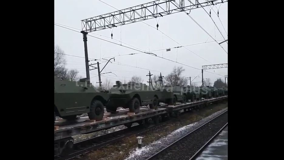 Rosyjski transport kolejowy BRDM-2 zmierzający do Ukrainy.