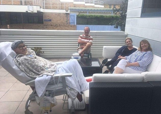 Rodzina przejechała do dziewczyny na święta