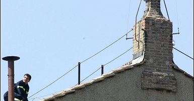 Nowy komin na dachu Kaplicy Sykstyńskiej