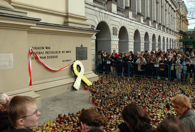 Środowisko akademickie czuwa w warszawskim kościele św. Anny