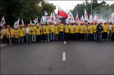 Górnicy: zostaniemy pod Sejmem, aż wywalczymy emerytury