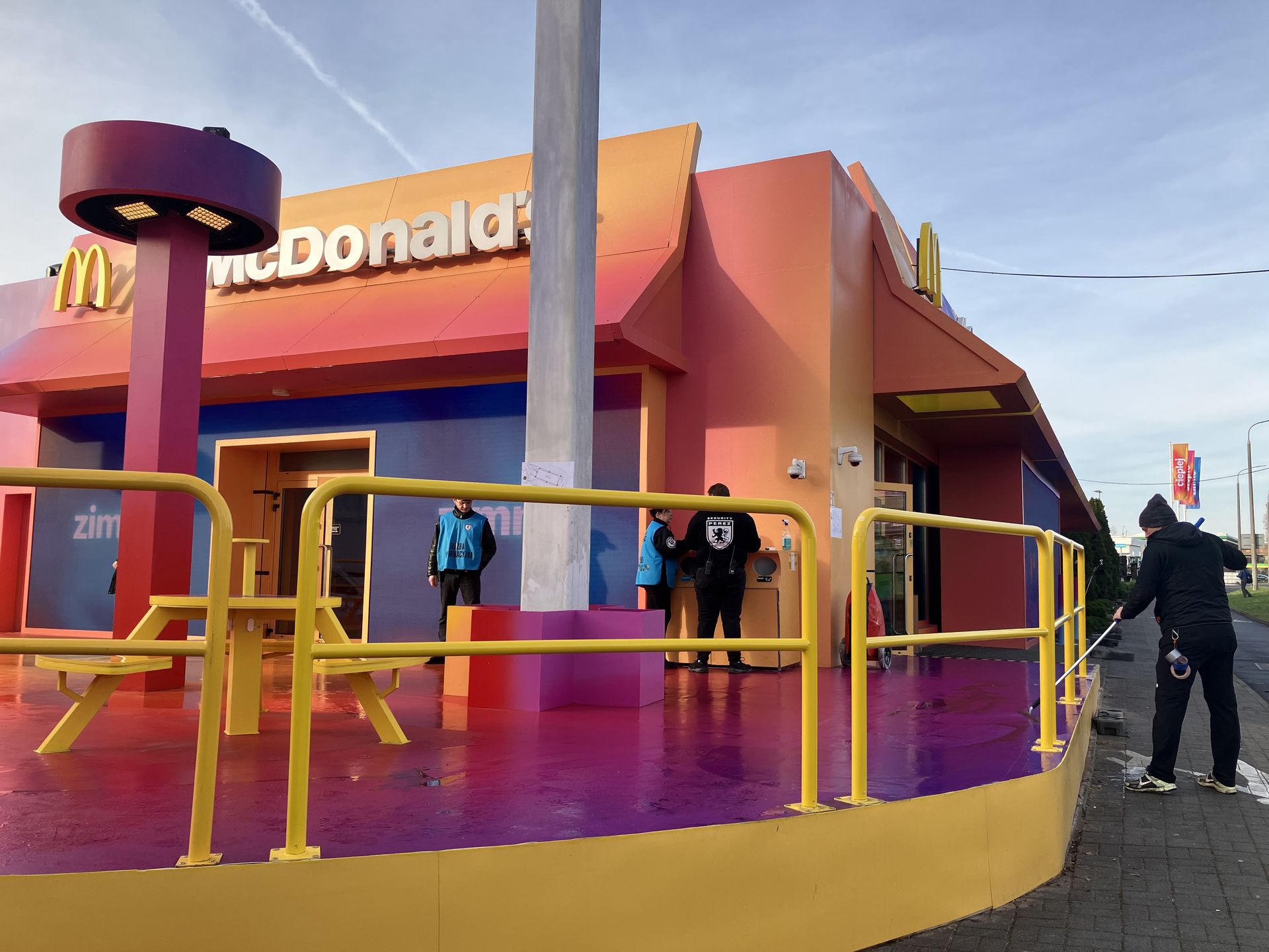 Mc'Donalds w Poznaniu przy ulicy Hetmańskiej