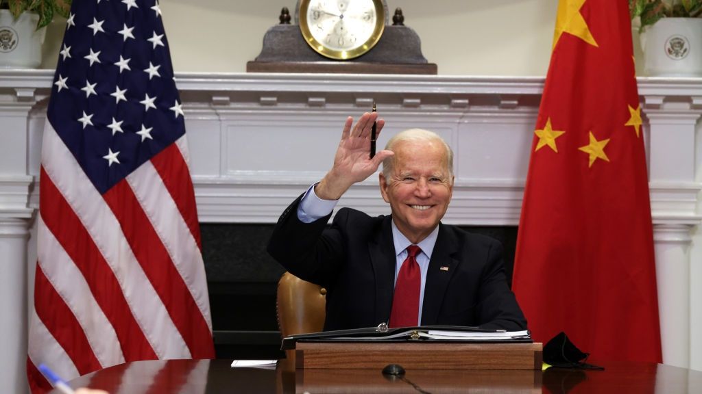 Prezydent Joe Biden przed wirtualną rozmową z Xi Jinpingiem. Listopad 2021 r.