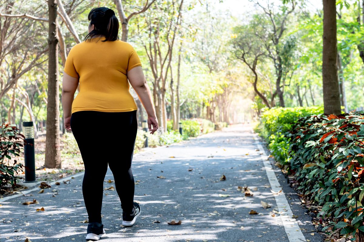 Aby schudnąć, należy spacerować 250 minut tygodniowo - zdjęcie poglądowe 