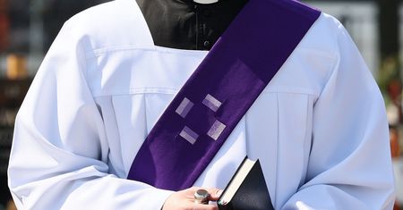 Ksiądz molestował 22 chłopców? Proces sądowy będzie powtórzony