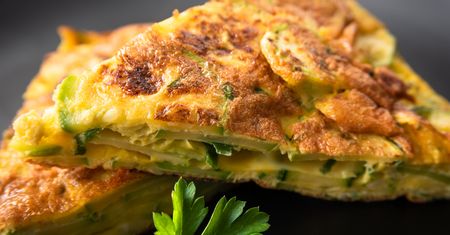 Ani omlet, ani jajecznica. Mam ciekawszy przepis na udane śniadanie