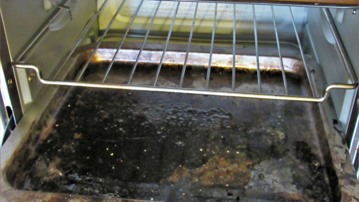 Jak wyczyścić brudny piekarnik?