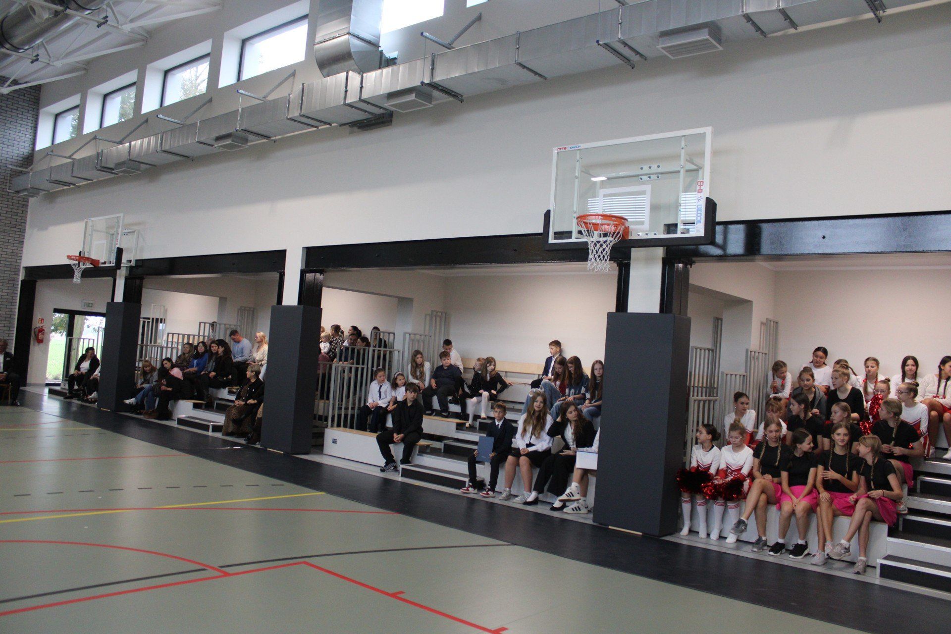 Szkoła Podstawowa w Mieleszynie z nową inwestycją na Dzień Nauczyciela