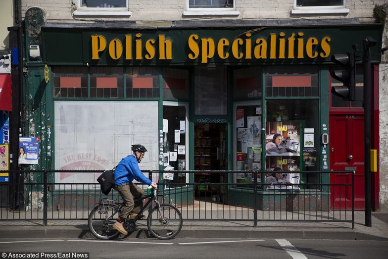 Na Wyspach jest ciągle milion Polaków, a ich liczba stale rośnie