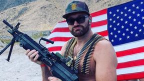 "Twardy jak skała". Tyson Fury pokazuje mięśnie przed walką