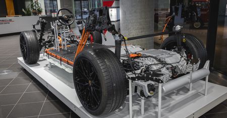 Porsche nie wierzy w zakaz "spalinówek" od 2035 r. I może mieć rację