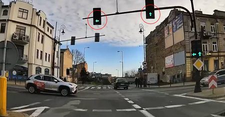 Kierowca Free Now przejechał na czerwonym w centrum Lublina! O włos od zderzenia na ruchliwym skrzyżowaniu [WIDEO]