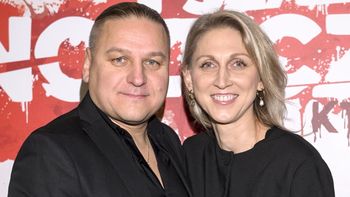RZADKI WIDOK: Katarzyna Golec zaprezentowała światu swoje CÓRKI. Całą rodziną zapozowali w góralskich strojach