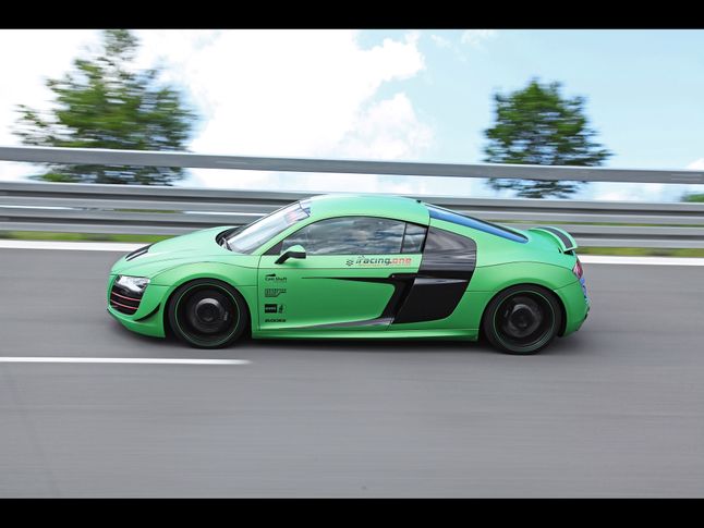 Racing One R8 V10 fot.9